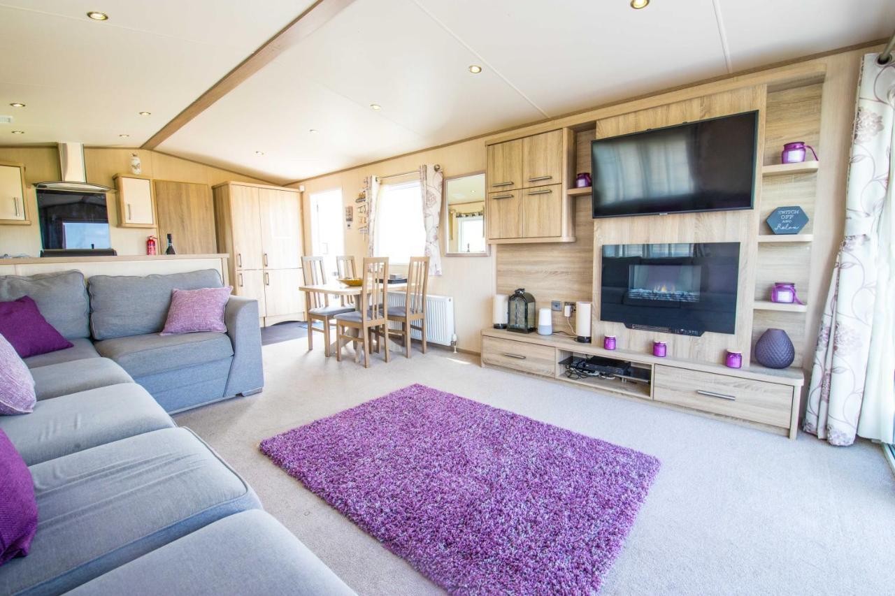 River Lodge Platinum Plus Holiday Home With River Views, Free Wifi & Netflix Camber Kültér fotó